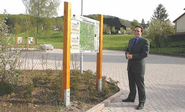 Carsten Gabbert freut sich ber den neuen Ziegelhttenplatz.   | Foto: heidi fssel