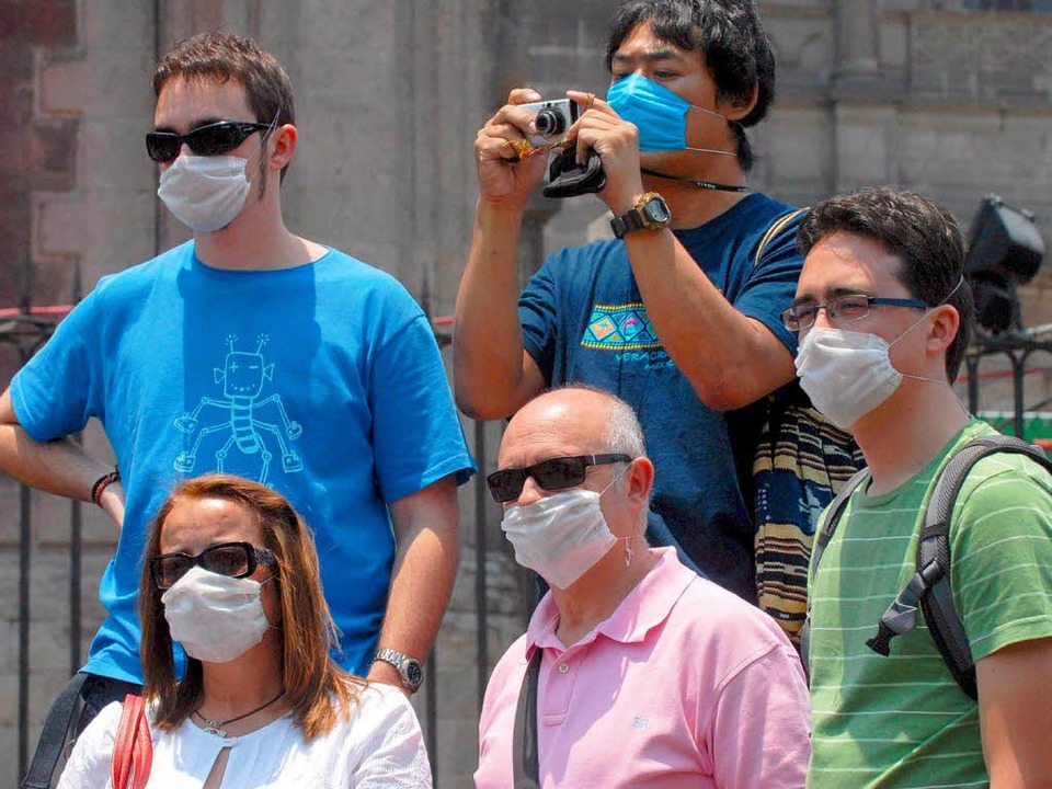 Atemschutz ist in Mexiko derzeit angesagt.  | Foto: dpa