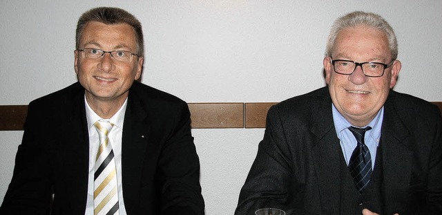 Kassierer Werner Thomann und der Vorsitzende des Gewerbevereins, Gnter Jckel.  | Foto: susanne kanele