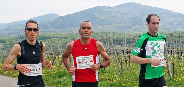 Bei Kilometer zwei sind die drei Erstp... Potthin und  der Vierte Ralf Breyer.   | Foto: Winfried Stinn