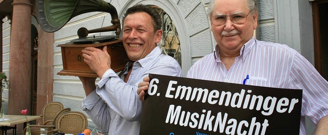 Hubert Bhrer (links) und Rudi Konstanzer organisieren die Musiknacht.   | Foto: Friederike Marx