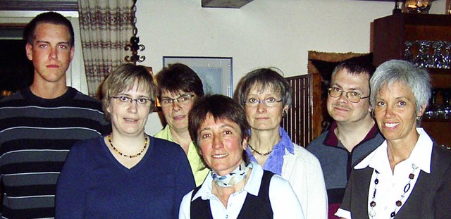 Der Vorstand des Tischtennis-Clubs Alb...  und Schriftfhrerin Sabine Vatter.    | Foto: Siegfried Krex