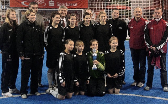 Bundesliga-Spielerinnen des SC Freibur...chenheim  beim Girls-Cup in Freiburg.   | Foto:  Veranstalter
