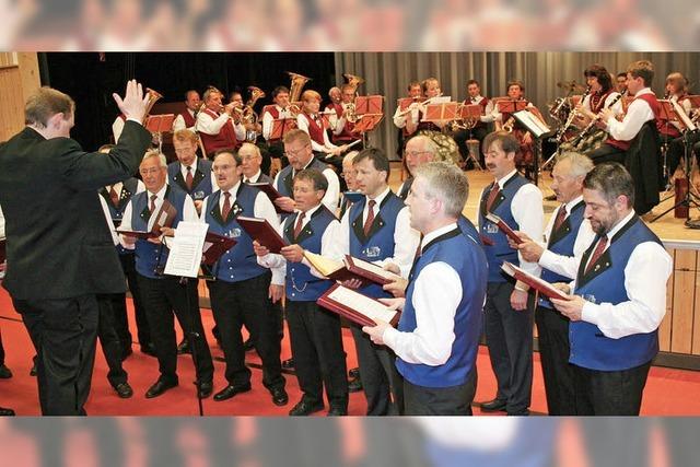 Snger und Musiker feiern tolle Premiere