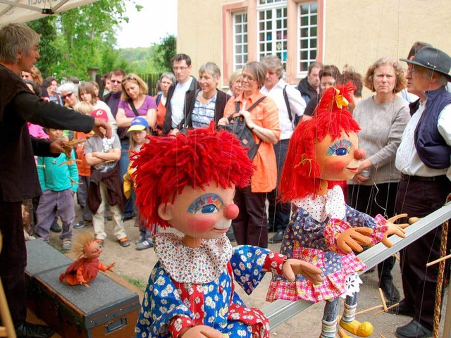 Der Knstlermarkt ist ein Publikumsmagnet  | Foto: Ingrid Bhm-Jacobn