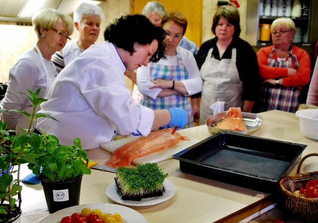 <Bildtext>Keine groen kulinarischen E...Seniorenkreises in Grwihl.</Bildtext>  | Foto: Bersem