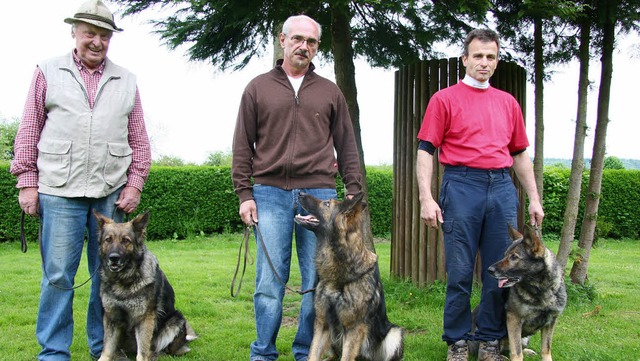 Die erfolgreichen Hundefhrer aus Ette... mit Olly und Roland Weber mit Elisa.   | Foto: Sandra Decoux-Kone
