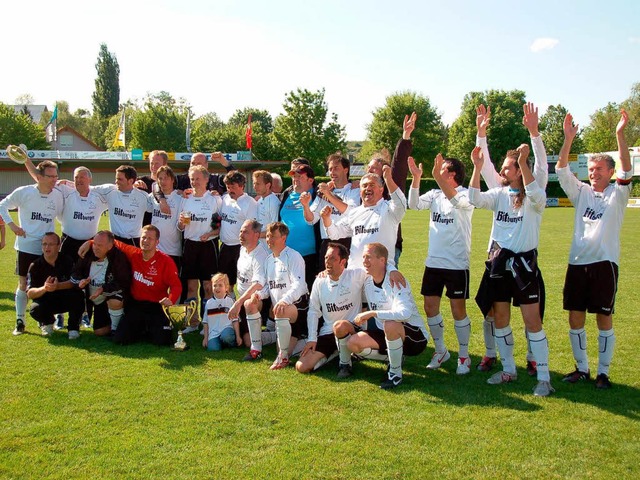 &#8222;So sehen Sieger aus&#8220;, san...ch dem Gewinn der Europameisterschaft.  | Foto: Alfred Peter