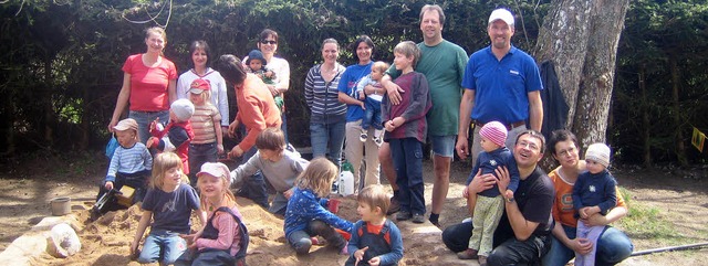 Gartentag in der Flohkiste: Eltern und...engelnde &#8222;sommerfest&#8220;.    | Foto: Privat