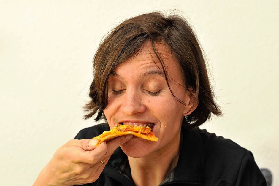 Pizza Nummer 3: Angst vor den Kalorien? (Foto: Ingo Schneider) Pizza Nummer 3: Angst vor den Kalorien? (Foto: Ingo Schneider)