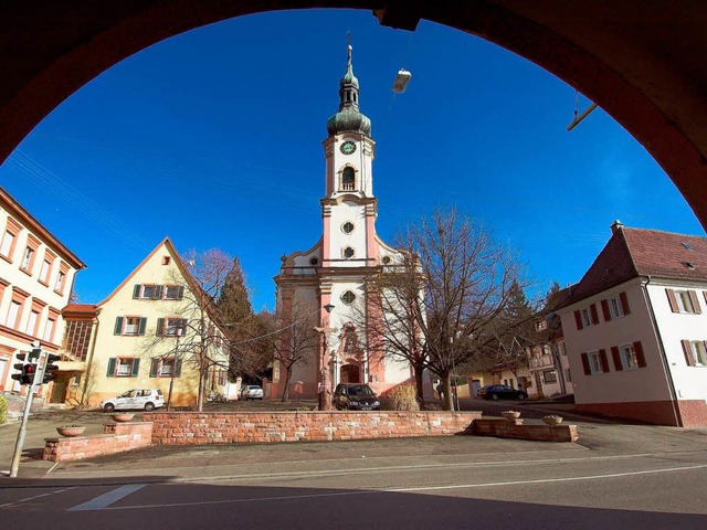 Die Herbolzheimer Pfarrkirche: Am 1. S...r ist hier Martin Sauer neuer Pfarrer.  | Foto: Siegfried Gollrad