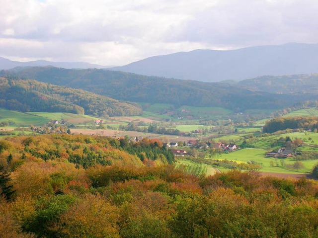 Der Blick vom Eichbergturm zhlt zu den Emmendinger Touristenattraktionen.   | Foto: Sylvia-Karina Jahn