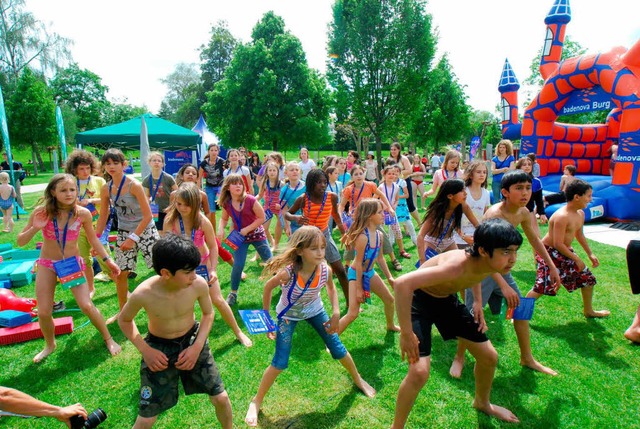 Nur zum Schwimmen ins Freibad? Von weg...ar hier sportlich fast alles mglich.   | Foto: Ruda