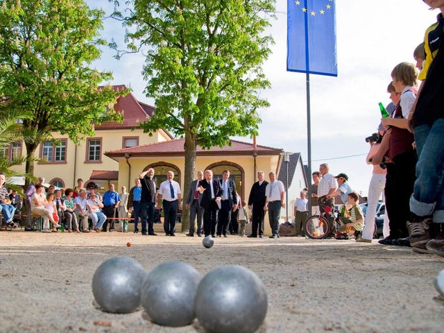 Politik der ruhigen Hand: Brgermeiste...nete ben  auf dem neuen Rathausplatz.  | Foto: Hagen Schnherr