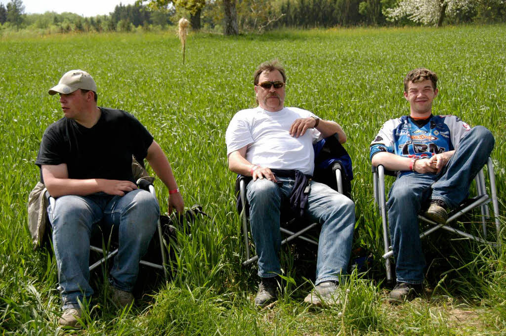 Beobachtungsposten im Kornfeld Beobachtungsposten im Kornfeld