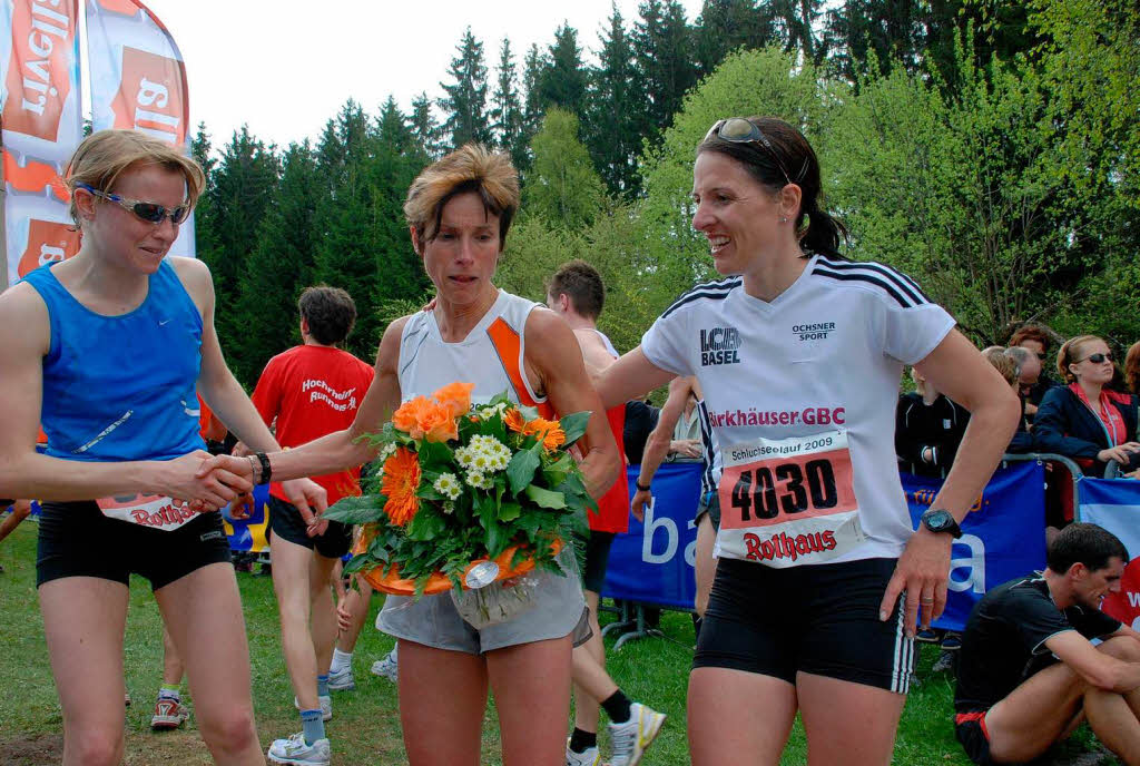 Die ersten drei Frauen: Siegerin Britta Mller in der Mitte