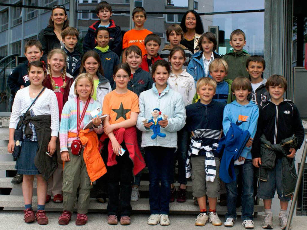 Die Klasse 4b der Weiherhof Grundschule aus Freiburg mit ihrer LehrerinFrau Wette