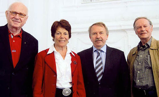 Drei sportliche Lrracher (von links):...ger, Kultusminister Rau, Heinz Knbel   | Foto: BZ