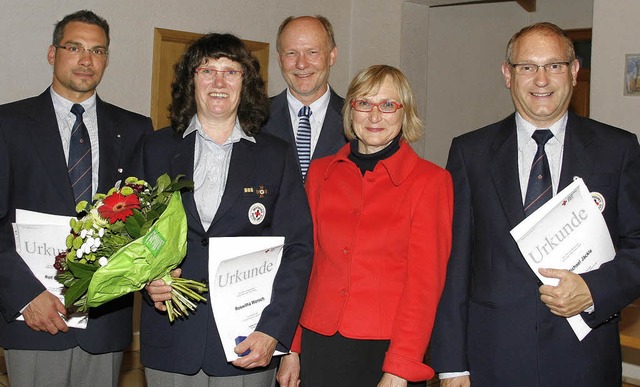 Ehrungen beim DRK Friesenheim: (von li...ende Sigrid Lettau und Michael Jckle.  | Foto: Heidi Fssel