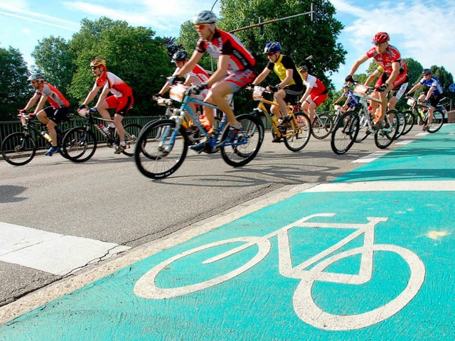 Radler haben am Sonntag Vorfahrt in Of...ike Marathon Challenge&#8220; startet.  | Foto: Helmut Seller