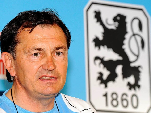 Ewald Lienen ist neuer Trainer des Zweitligisten 1860 Mnchen.  | Foto: dpa