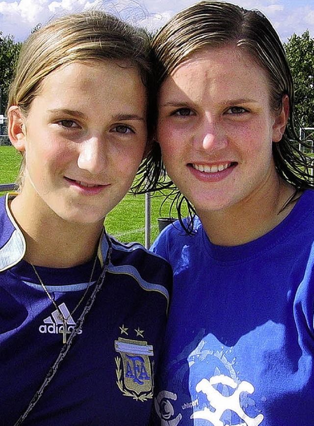 Talente aus der Fuballschule des  SV ...tern Laura (li.) und Alisa Vetterlein   | Foto: Privat