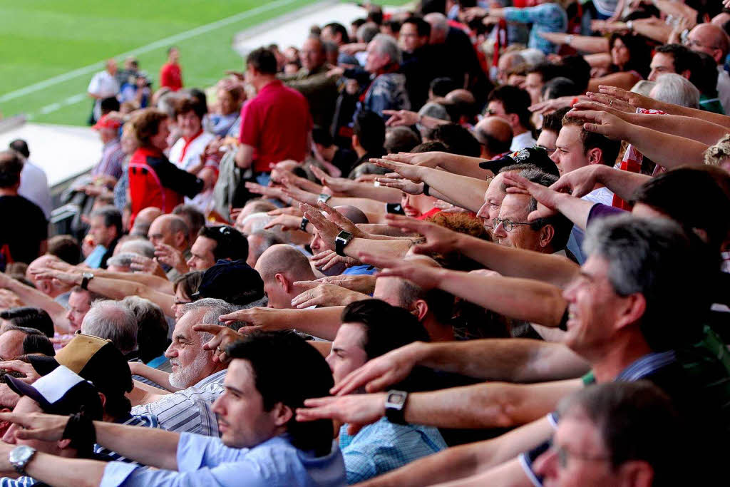 Gute Stimmung beim Heimspiel des SC Freiburg gegen Frth.