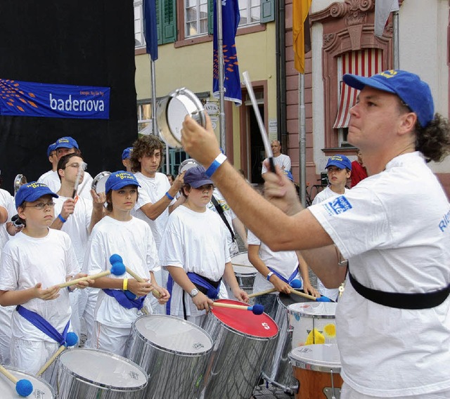 Daniel Schay will mit seinen Trommlern...flegen, mit oder ohne Samba-Festival.   | Foto: Archivfoto: Ralf burgmaier