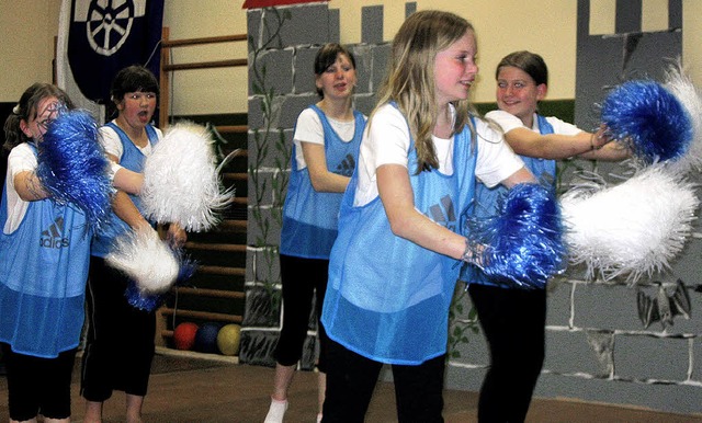 Die Schler der Heinrich-Feurstein-Fr...teten ihren Beitrag zum Festprogramm.   | Foto: Lbeck