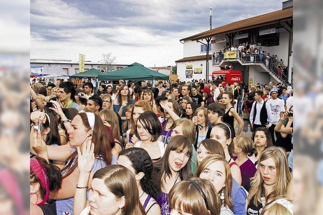 2500 Teenies feiern feste – und – klar – ohne Alkohol