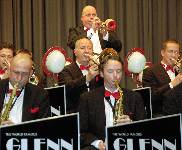 Dass viele Pltze im Kursaal leer blie...Orchestras bei ihrem Konzert nicht an.  | Foto: Heike Armbruster