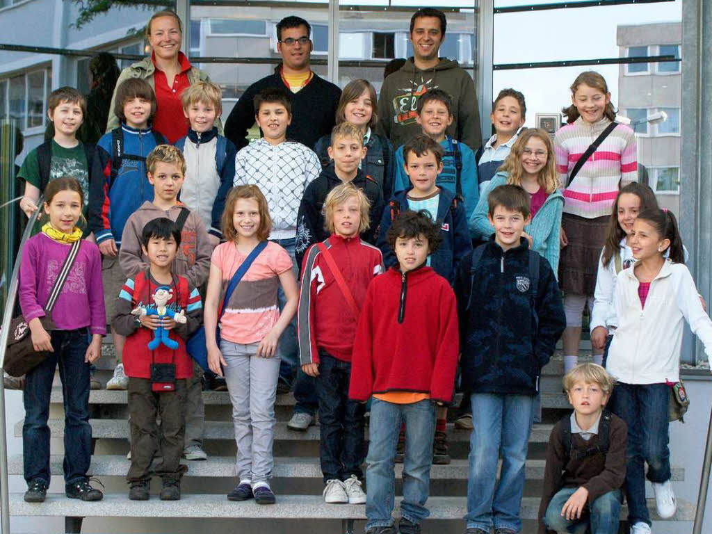 Die Klasse 4a der Hebelschule aus Freiburg mit ihrem Lehrer Herr Grlin