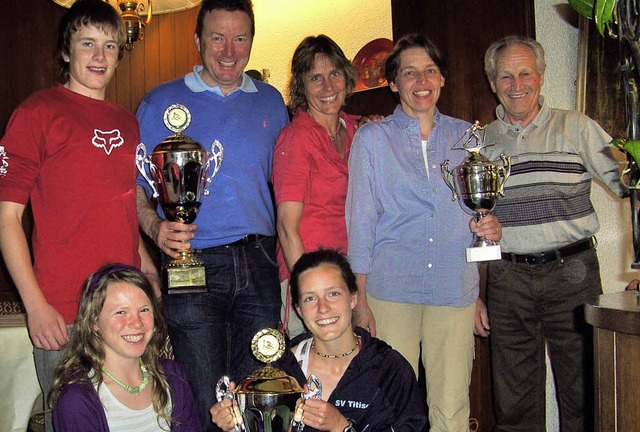 Die Besten des Vereins: (von links, st... Julia Frderer (Alpin und Snowboard).  | Foto: Tina Httich