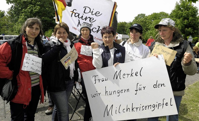 Mit einem Hungerstreik forderten die B...einen hheren Milchpreis zu erzielen.   | Foto: ddp