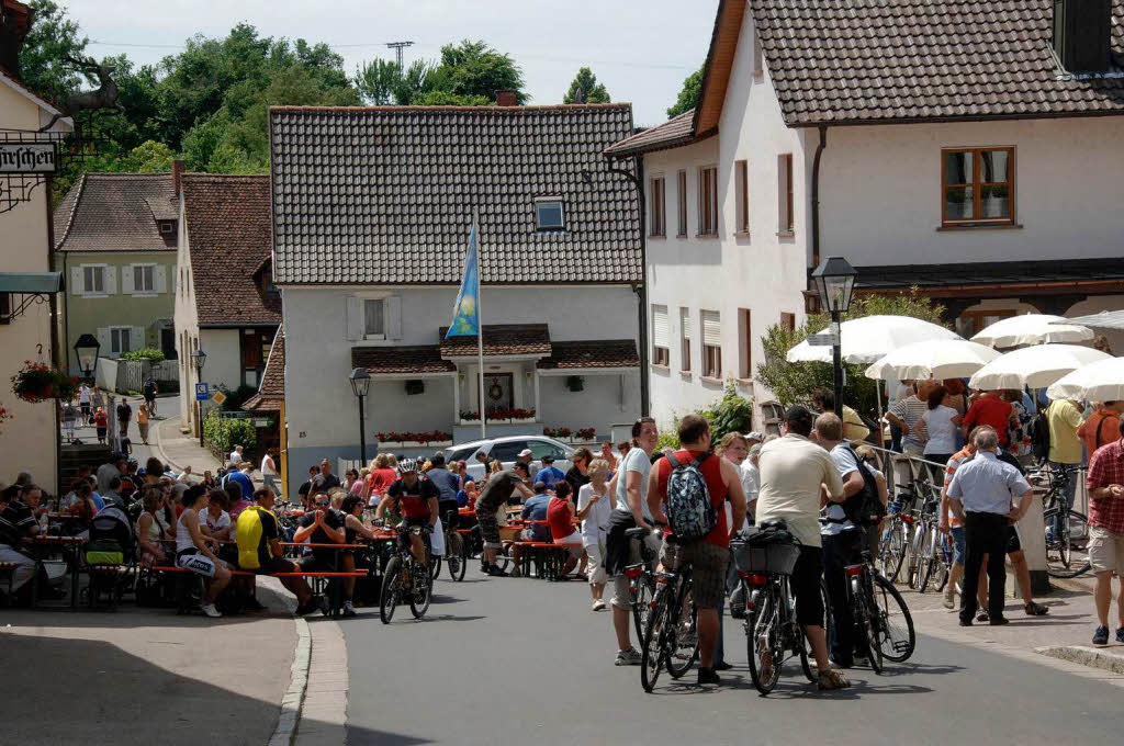 Frohe Weinlaune und die Liebe zum Gutedel zeigten die Teilnehmer am Gutedeltag zwischen Mllheim und Staufen.