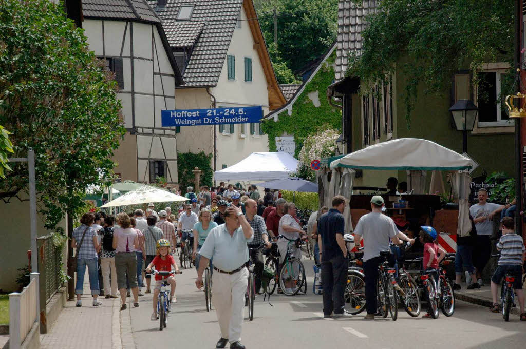 Frohe Weinlaune und die Liebe zum Gutedel zeigten die Teilnehmer am Gutedeltag zwischen Mllheim und Staufen.