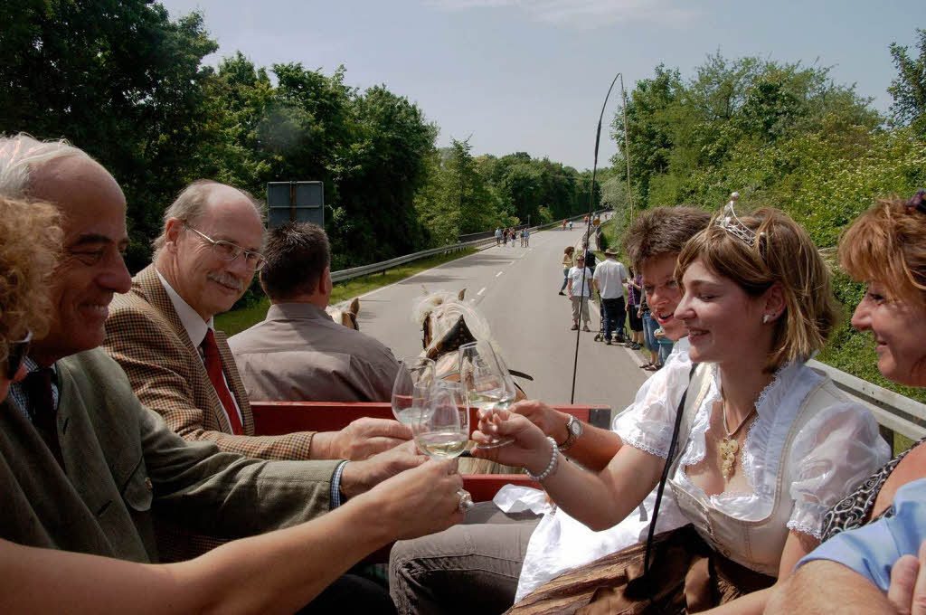 Frohe Weinlaune und die Liebe zum Gutedel zeigten die Teilnehmer am Gutedeltag zwischen Mllheim und Staufen.