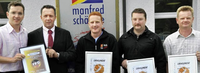 Manfred Schuble (mit Krawatte) nahm d...dt, Gerhard Strittmatter (von links).   | Foto: Drse
