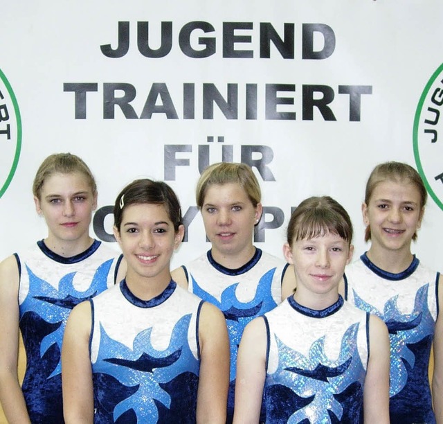 Die Turnerinnen (von links nach rechts...vorn: Sandy Wurster, Franziska Bandle   | Foto: BZ
