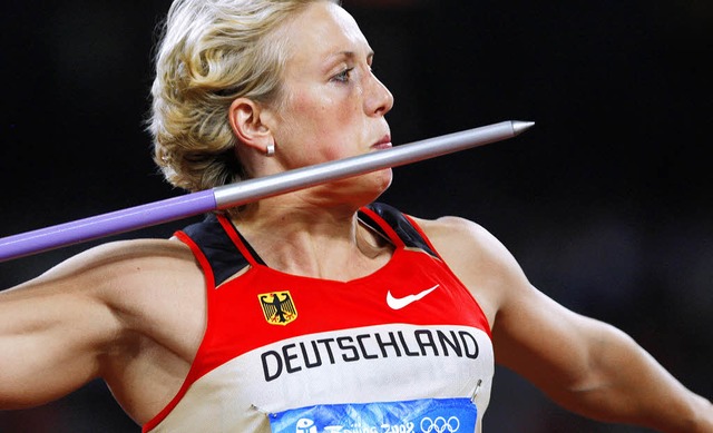 Sie war als Bronzemedaillen-Gewinnerin... in Berlin sein: Christina Obergfll    | Foto: ddp, afp