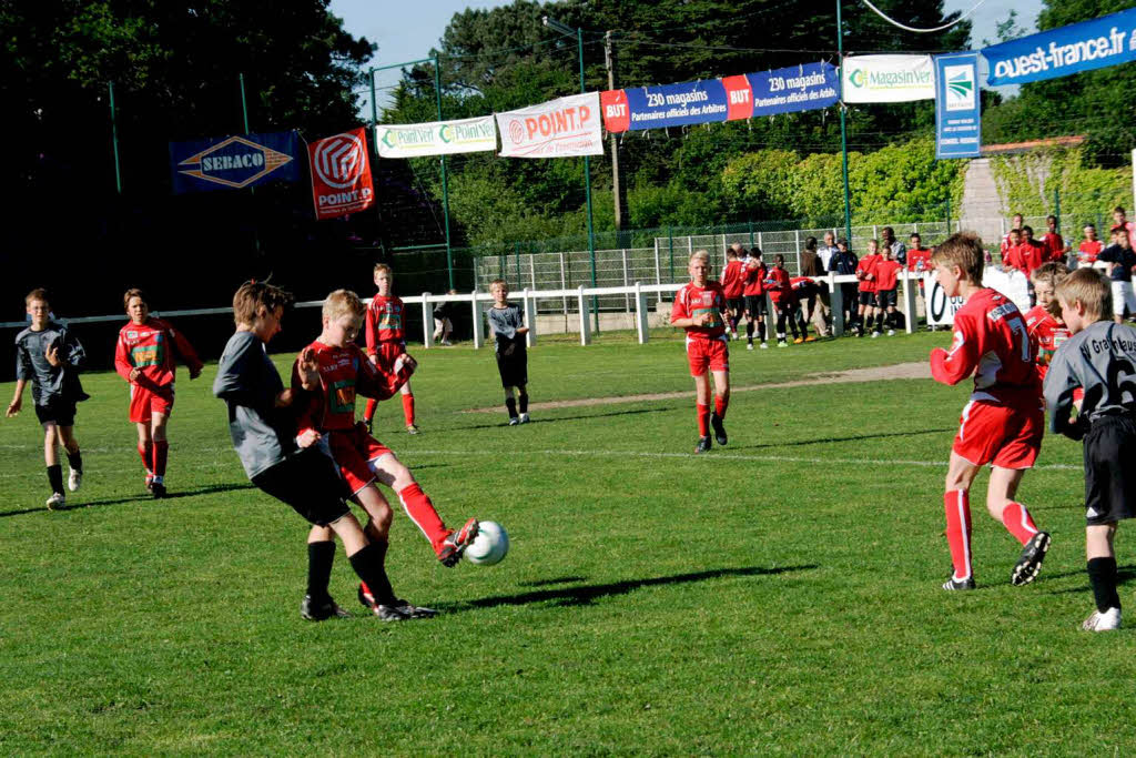 D-Jugend Grafenhausen spielt beim internationalen Jugendturnier in der Partnergemeinde Combrit