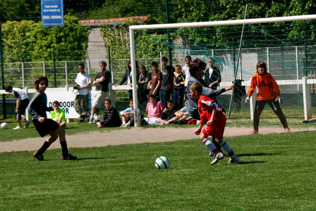 D-Jugend Grafenhausen spielt beim internationalen Jugendturnier in der Partnergemeinde Combrit