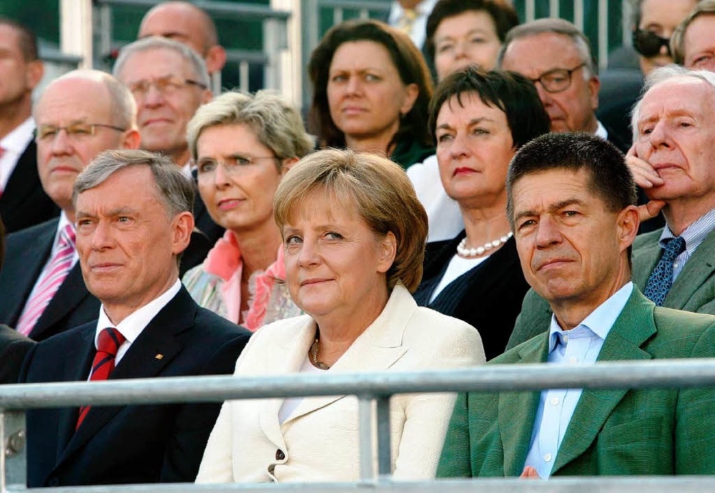 Feierten mit: Horst Köhler, Angela Merkel und Joachim Sauer  | Foto: dpa