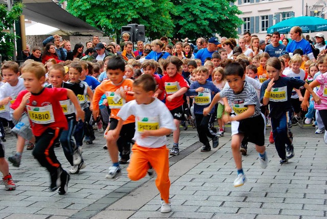 Schon die Jngsten laufen mit   | Foto: Barabara Ruda