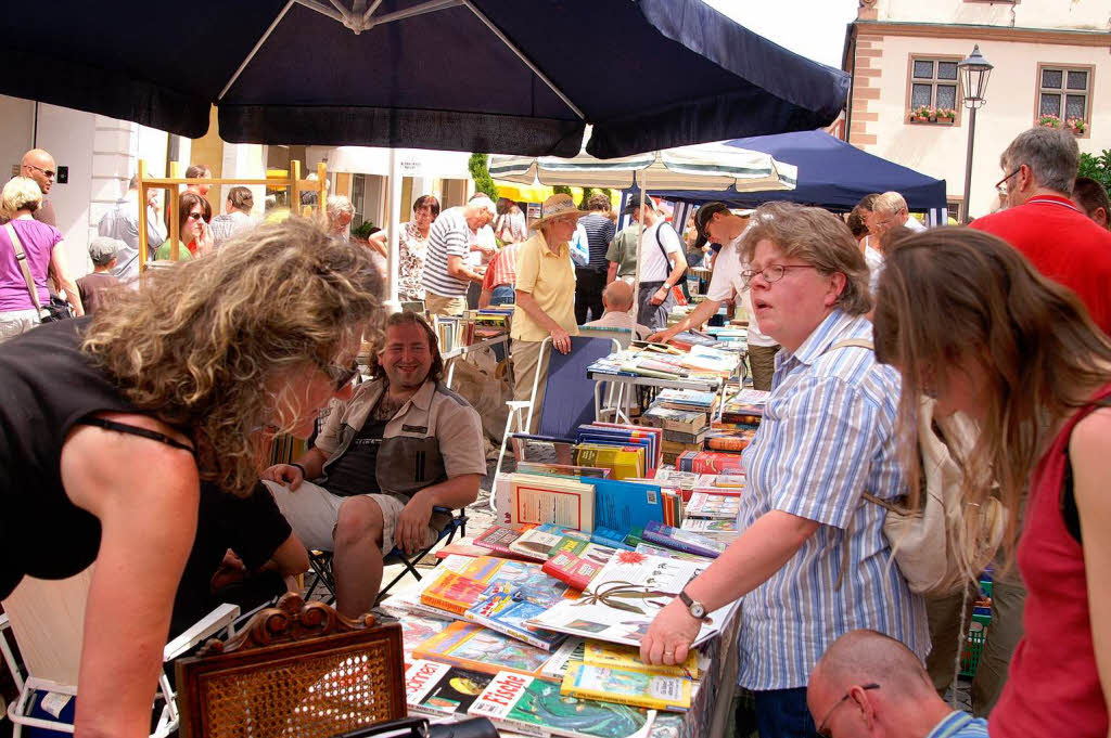 Genau hinschauen lohnte sich beim groen Angebot an den vielen Stnden in der Innenstadt.