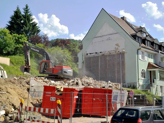 Abri von zwei Wohnhusern auf dem Gelnde von St. Urban  in der Stadtstrae.  | Foto: Thomas Kunz