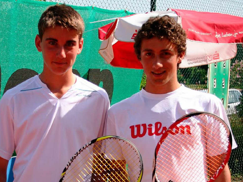 Finale Junioren U 16, links Sieger Adrian Sexauer (TC BW Oberweier) und Finalist Sebastian Hall (TC Lrrach).