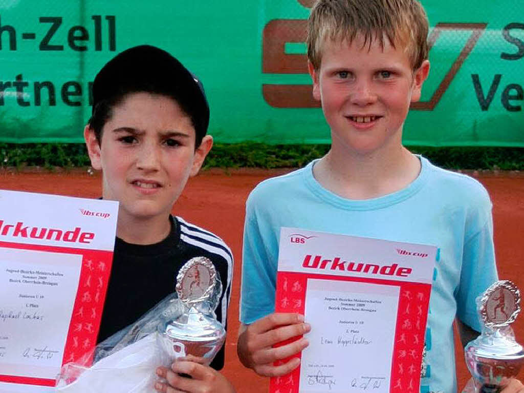 Finale Junioren U 10, links Sieger Raphael Loukas (TC BW Weil am Rhein) und Finalist Leon Hoppstdter (TC Rust).