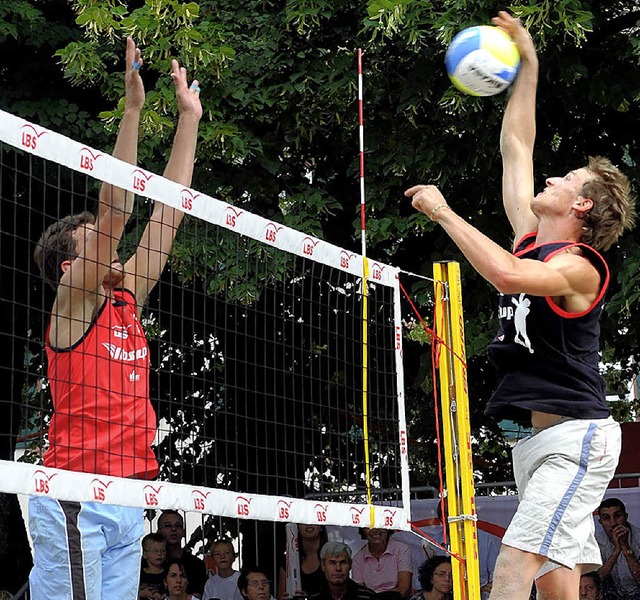 Blocken beim  Beachvolleyball    | Foto: M.  Schn