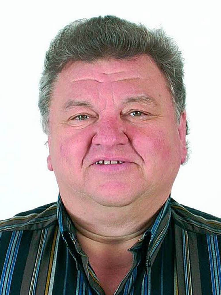 Paul Mutter, 55, Fernmeldeobersekretr, Rwihl